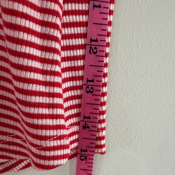 Allie & Rob Lace Trimmed Cold Shoulder Red Striped Tee Size L NWT - Picture 7 of 10